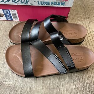 New woman’s shoes size 7